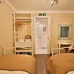 Myn Zondadari Rabat