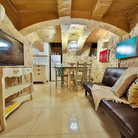 Myn Zondadari * 拉巴特