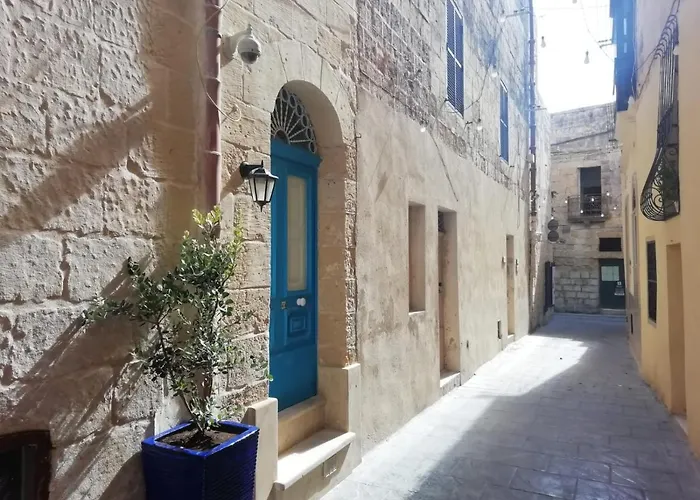 Myn Zondadari * Rabat