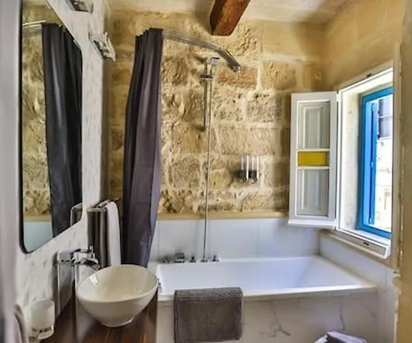 Myn Zondadari * Rabat